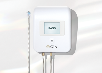GIA iD100 instrument